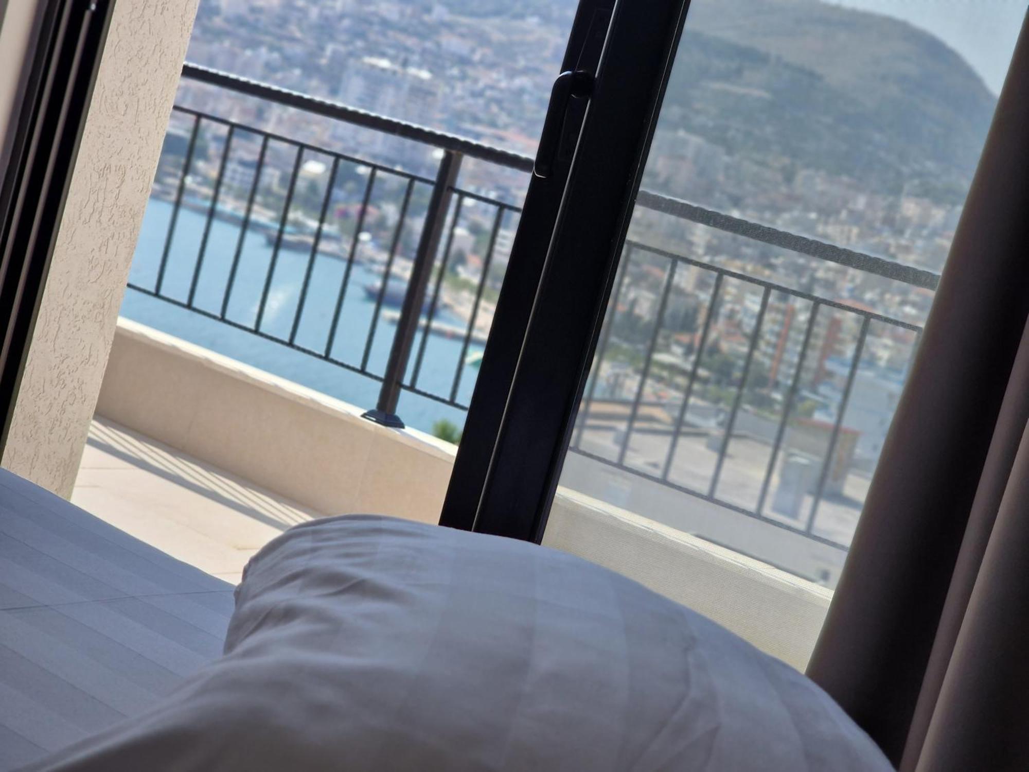 Joanna Suites Sarandë 객실 사진